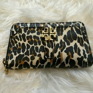 Tory Burch wallet